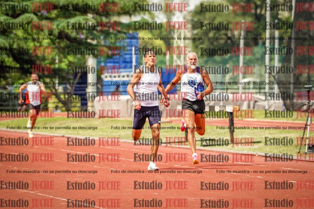 Fotos de los 400 m llanos de varones