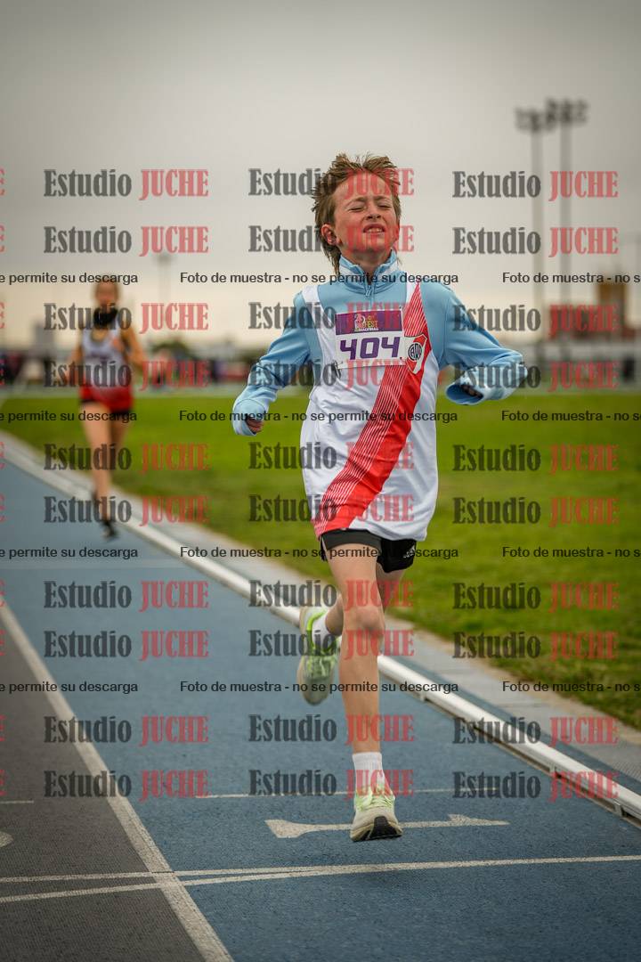 Fotos de los 2000 m llanos de mujeres U14 y U17 - varones U14