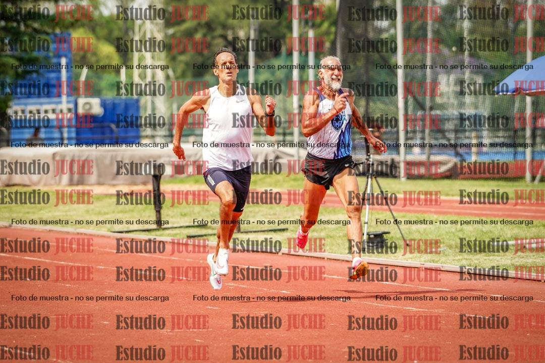 Fotos de los 400 m llanos de varones