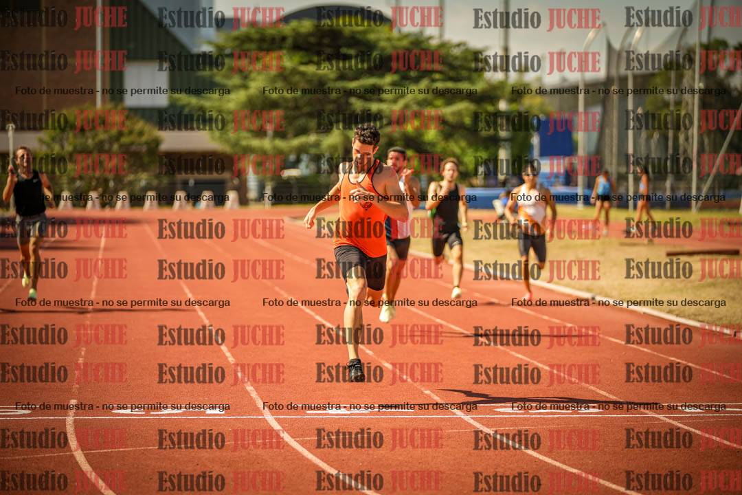 Fotos de los 400 m llanos de varones