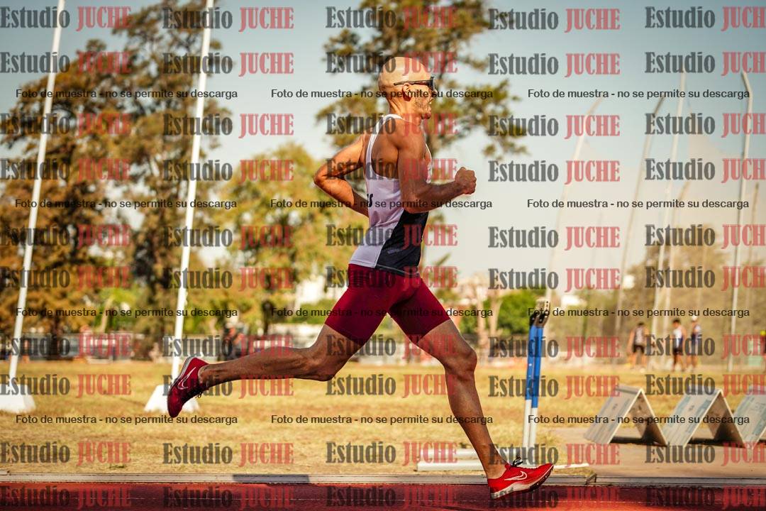 Fotos de los 800 m llanos de varones