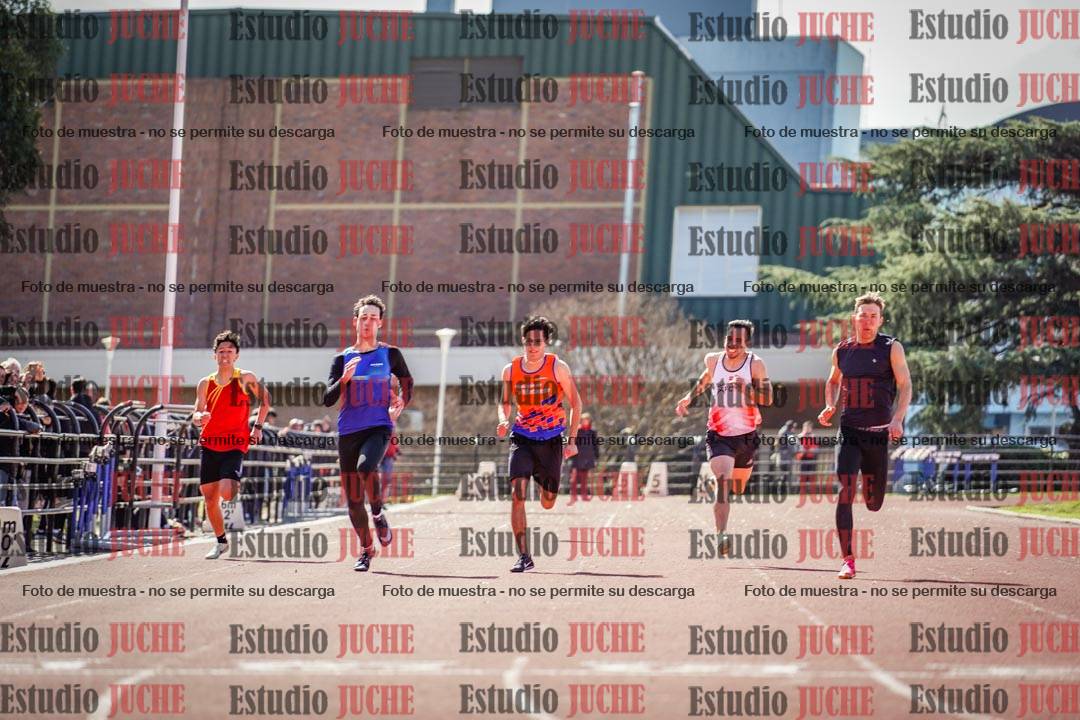 Fotos de los 200 m llanos de varones