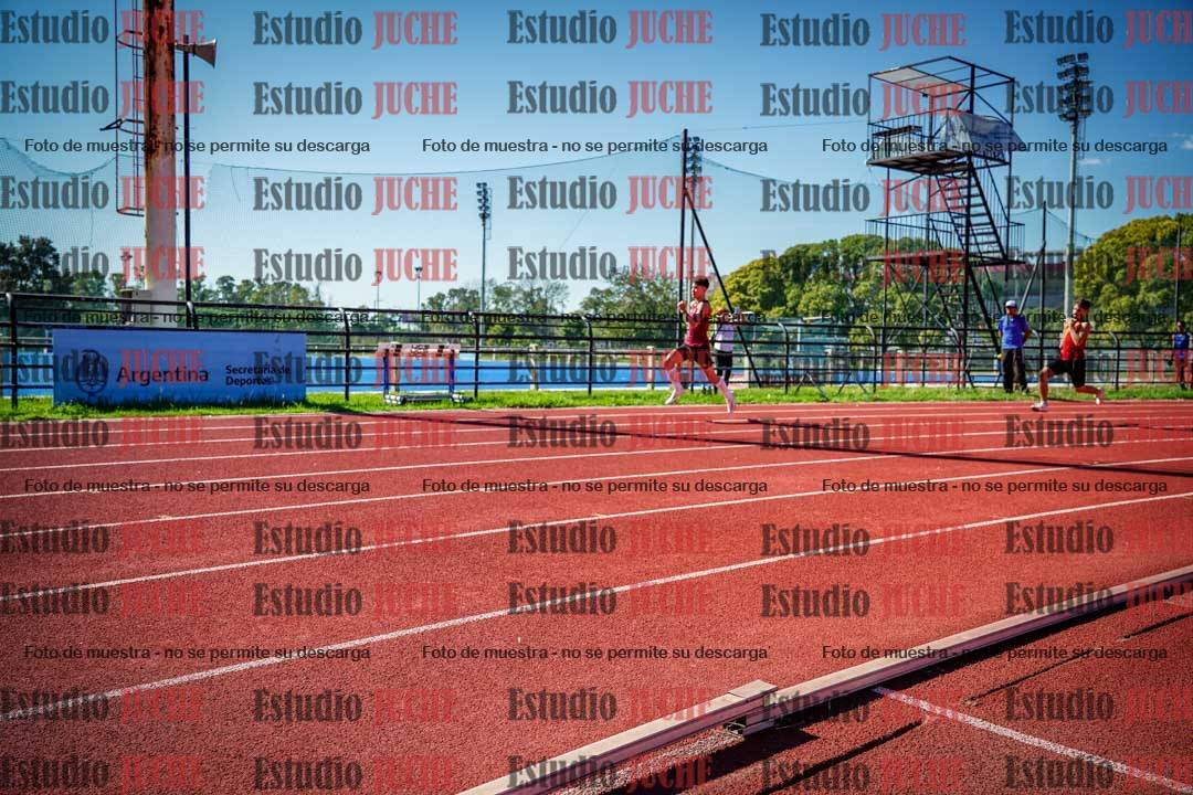 Fotos de los 200 m llanos de varones