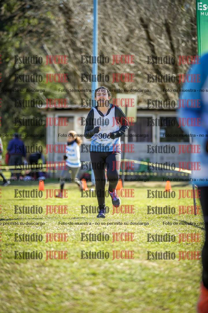 Fotos de la llegada del cross de 1500 m