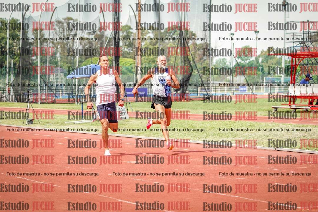 Fotos de los 400 m llanos de varones