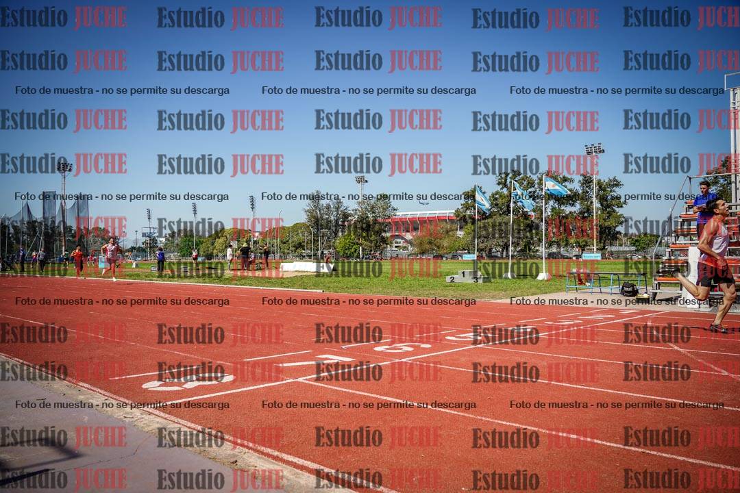 Fotos de los 400 m llanos de varones