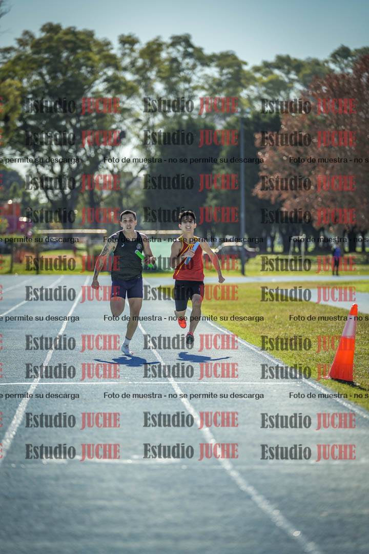 Fotos de las postas 4x200 m llanos de mujeres