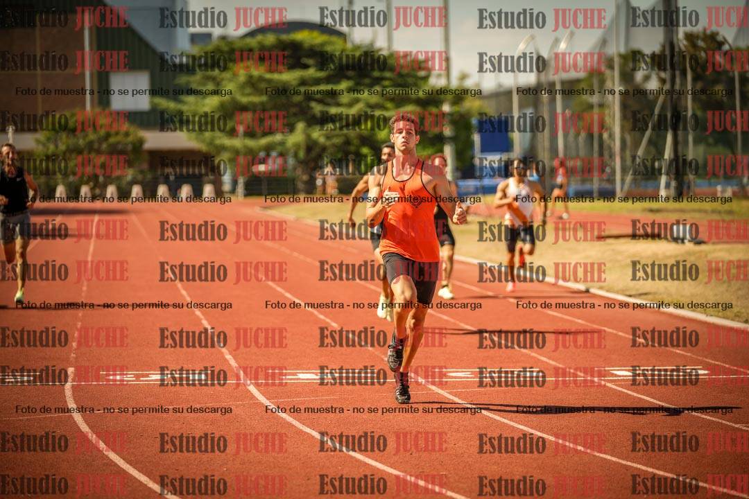 Fotos de los 400 m llanos de varones