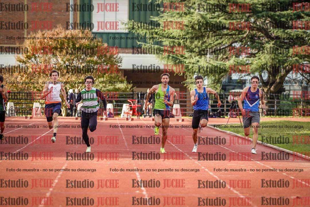 Fotos de los 100 m llanos de varones - FINAL