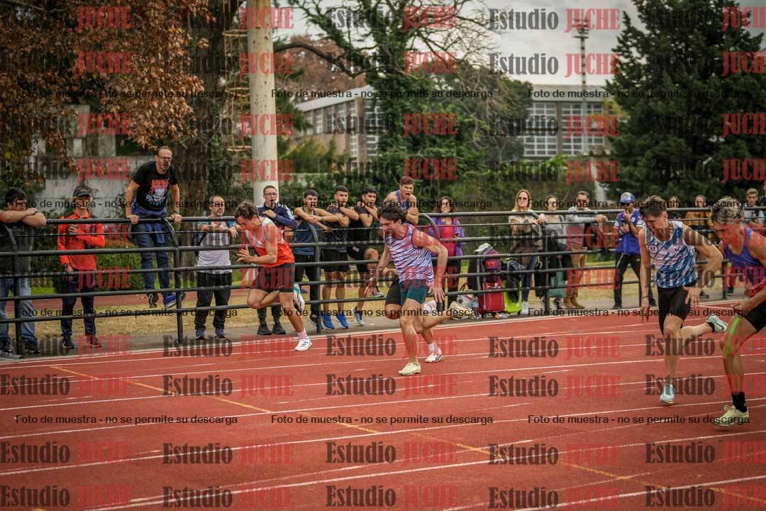 Fotos de los 100 m llanos de varones - FINAL