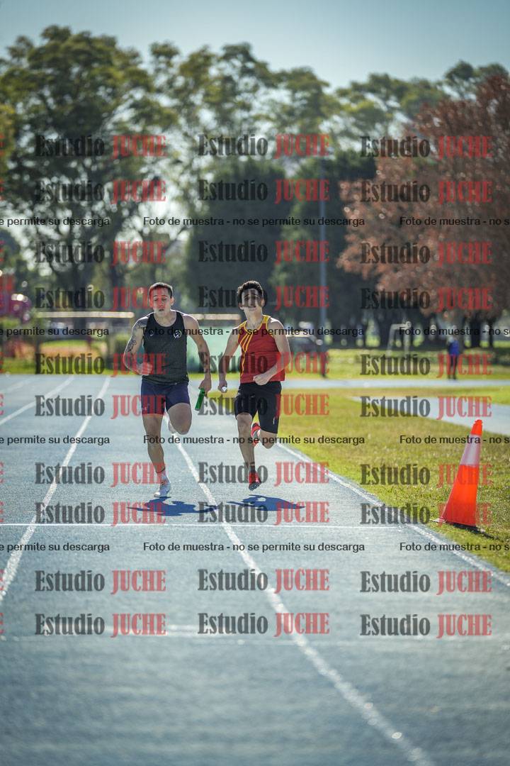 Fotos de las postas 4x200 m llanos de mujeres