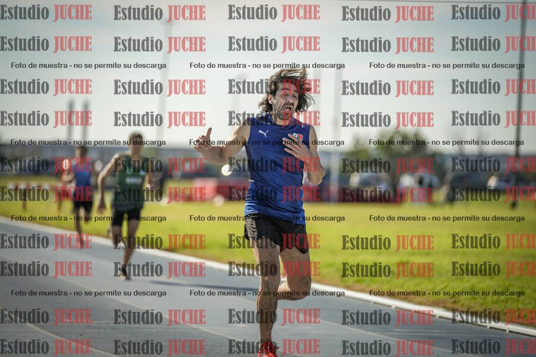 Fotos de los 400 m llanos de varones
