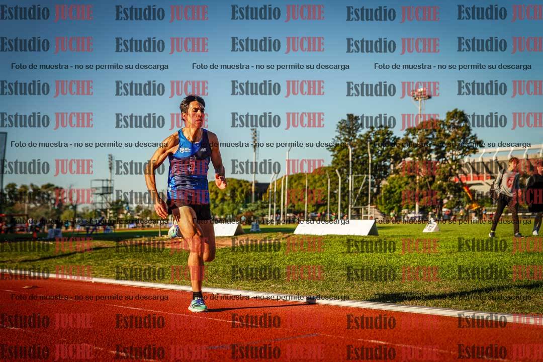 Fotos de los 3000 m llanos de varones