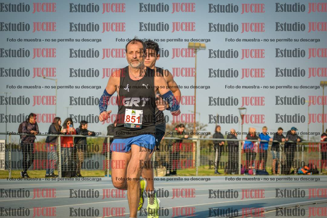 Fotos de los 3000 m llanos de varones