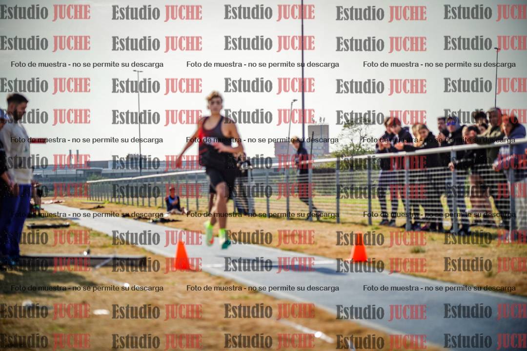 Fotos del salto triple de varones