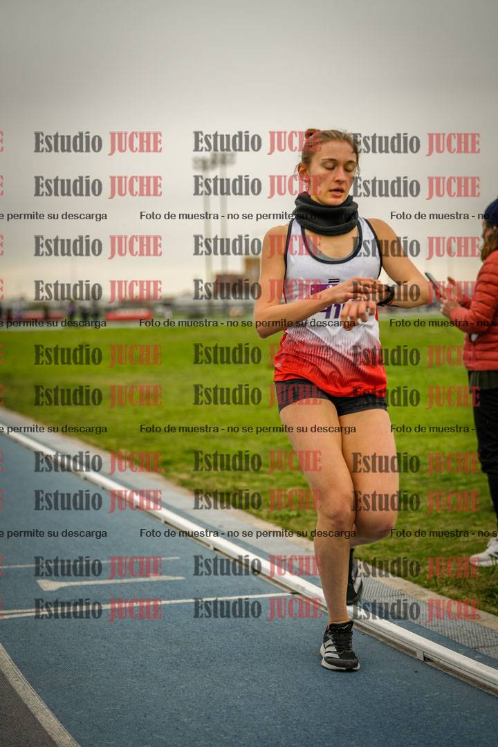 Fotos de los 2000 m llanos de mujeres U14 y U17 - varones U14