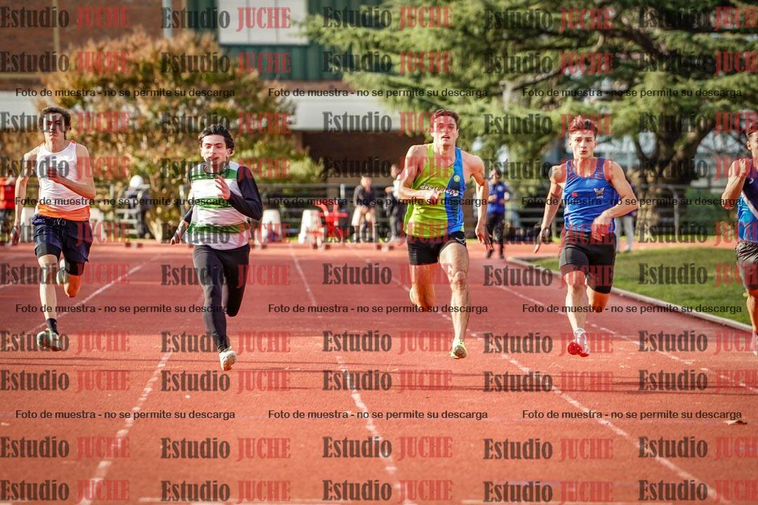 Fotos de los 100 m llanos de varones - FINAL