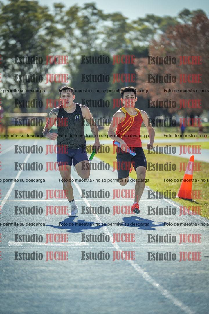 Fotos de las postas 4x200 m llanos de mujeres