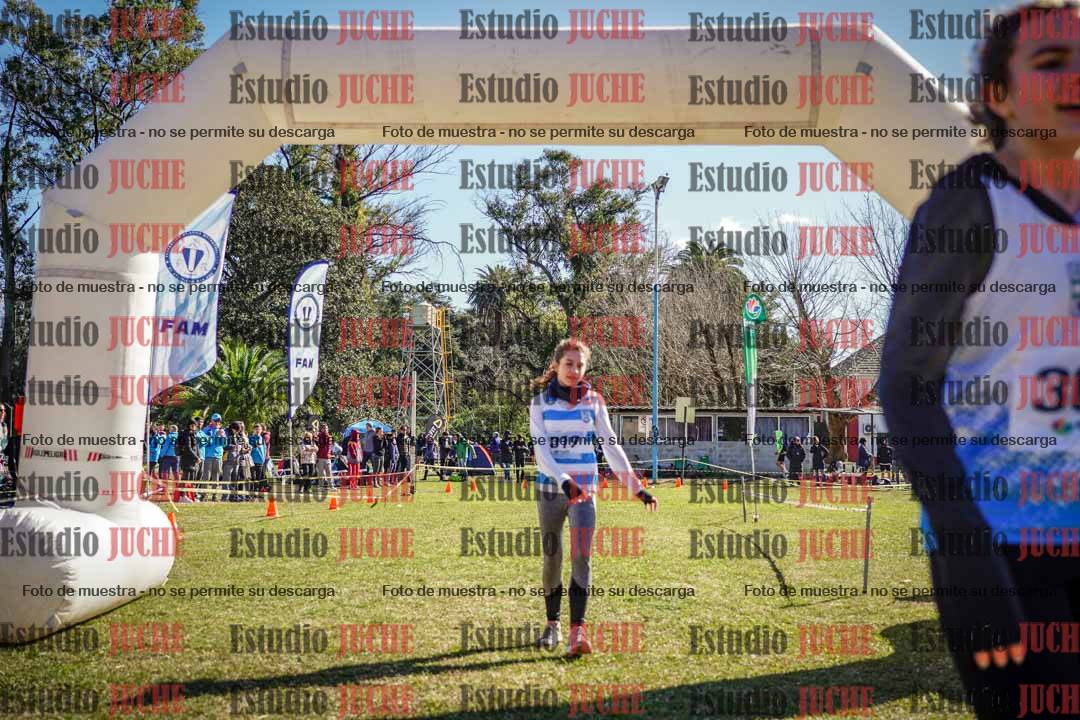 Fotos de la llegada del cross de 1500 m