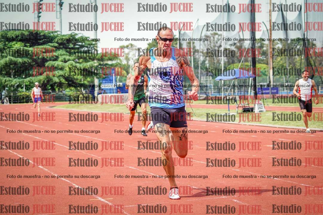 Fotos de los 400 m llanos de varones