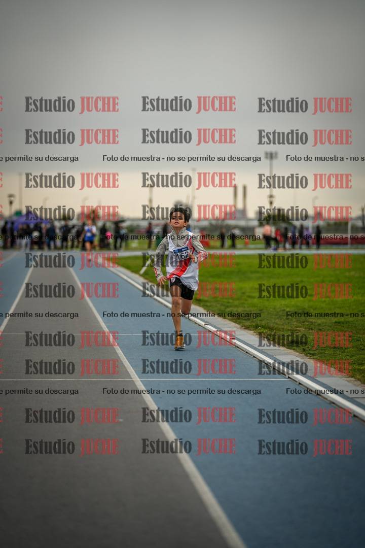 Fotos de los 2000 m llanos de mujeres U14 y U17 - varones U14