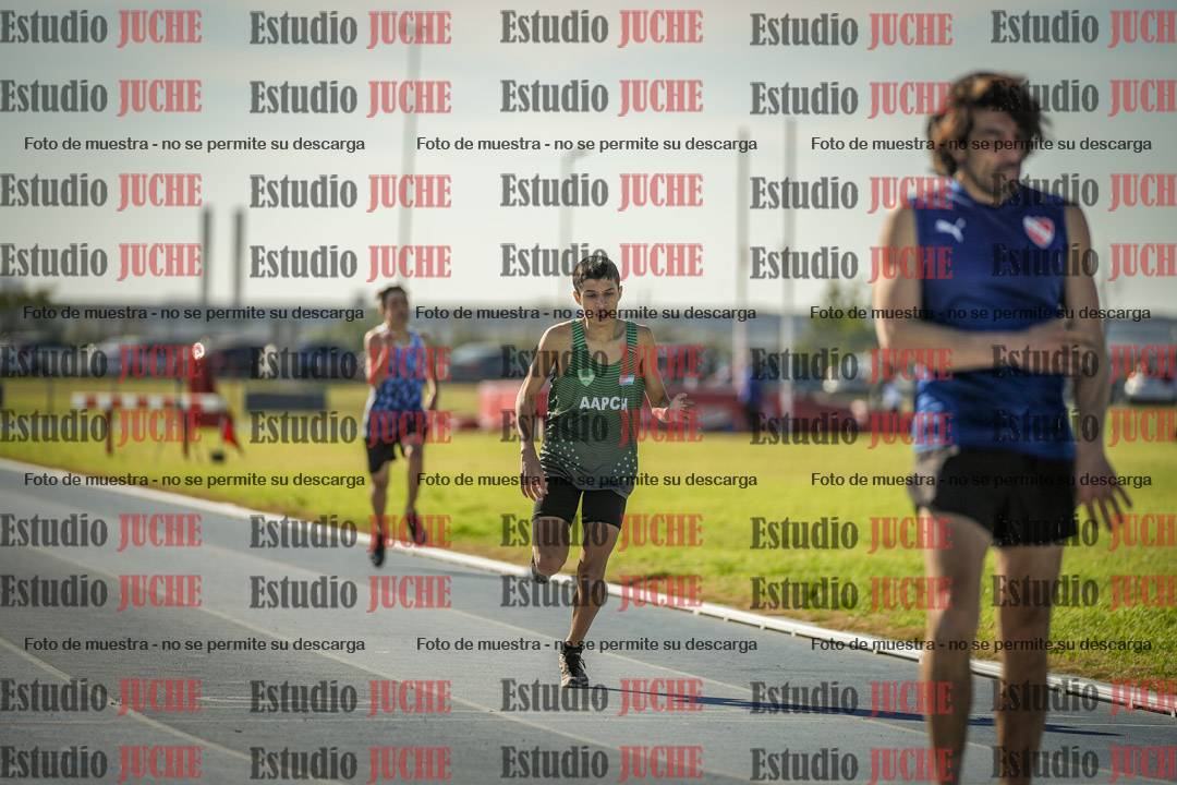 Fotos de los 400 m llanos de varones