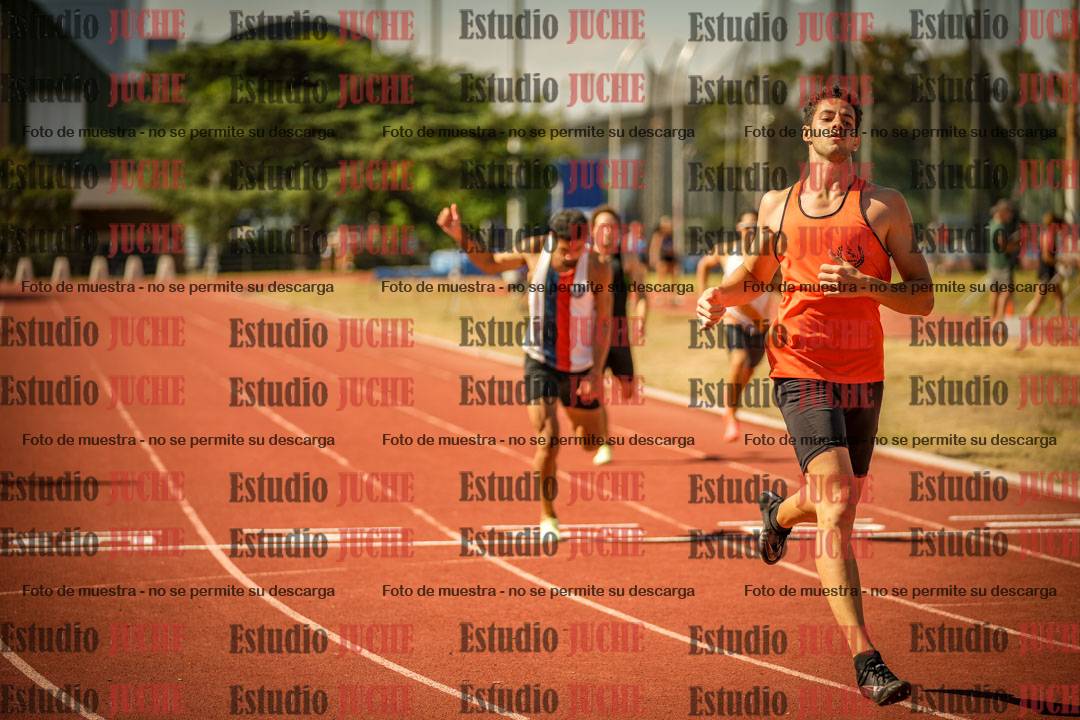 Fotos de los 400 m llanos de varones