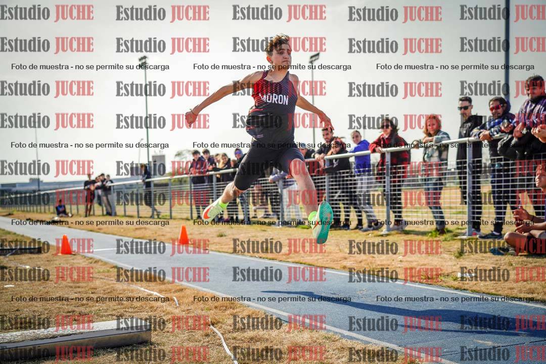 Fotos del salto triple de varones
