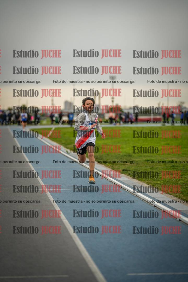 Fotos de los 2000 m llanos de mujeres U14 y U17 - varones U14