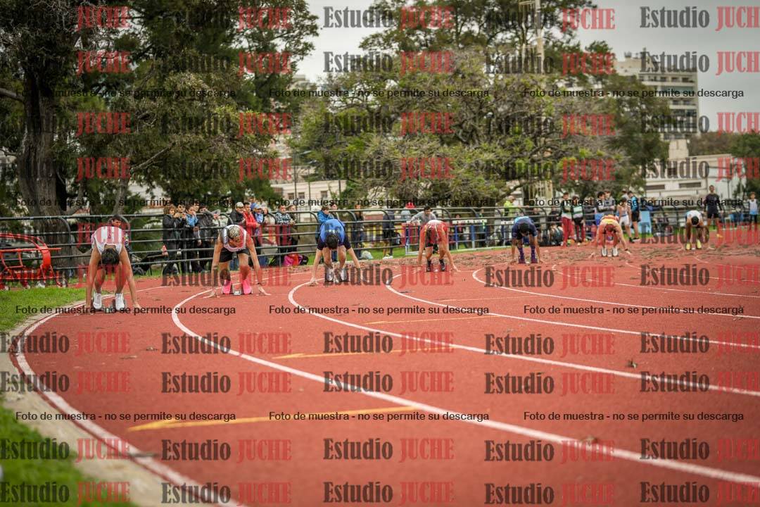 Fotos de los 200 m llanos de varones