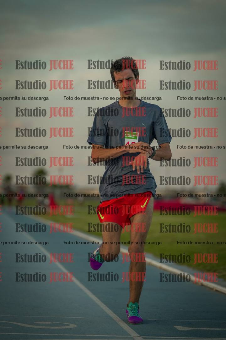 Fotos de los 3000 m llanos de varones
