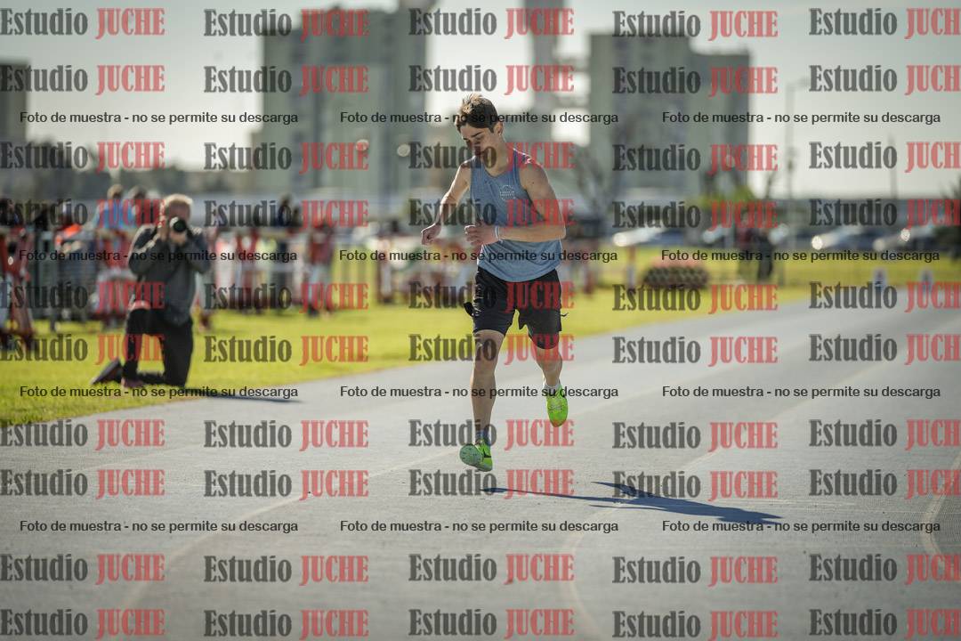 Fotos de los 400 m llanos de varones