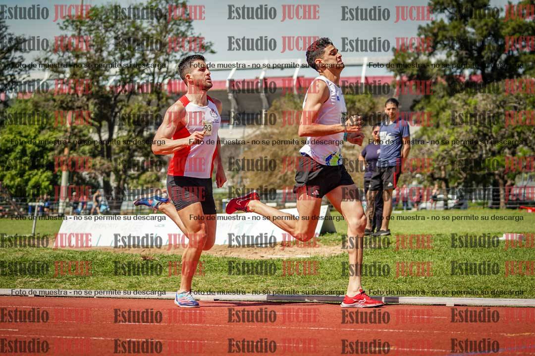 Fotos de los 800 m llanos de varones