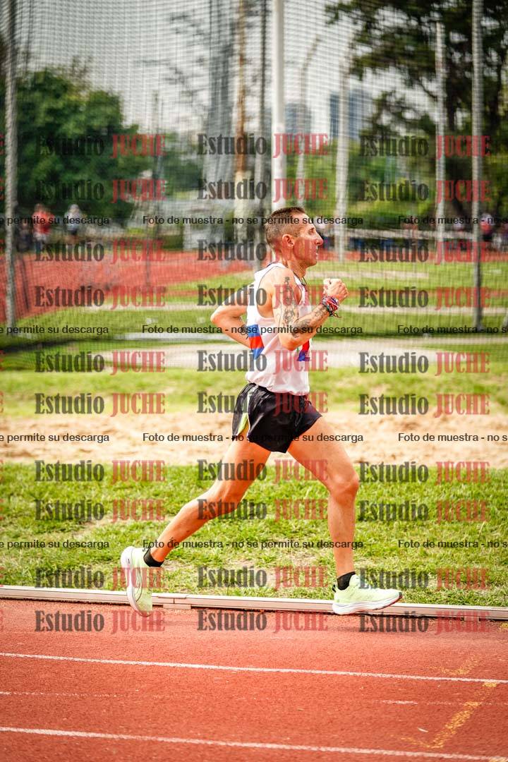 Fotos de los 3000 m llanos de varones
