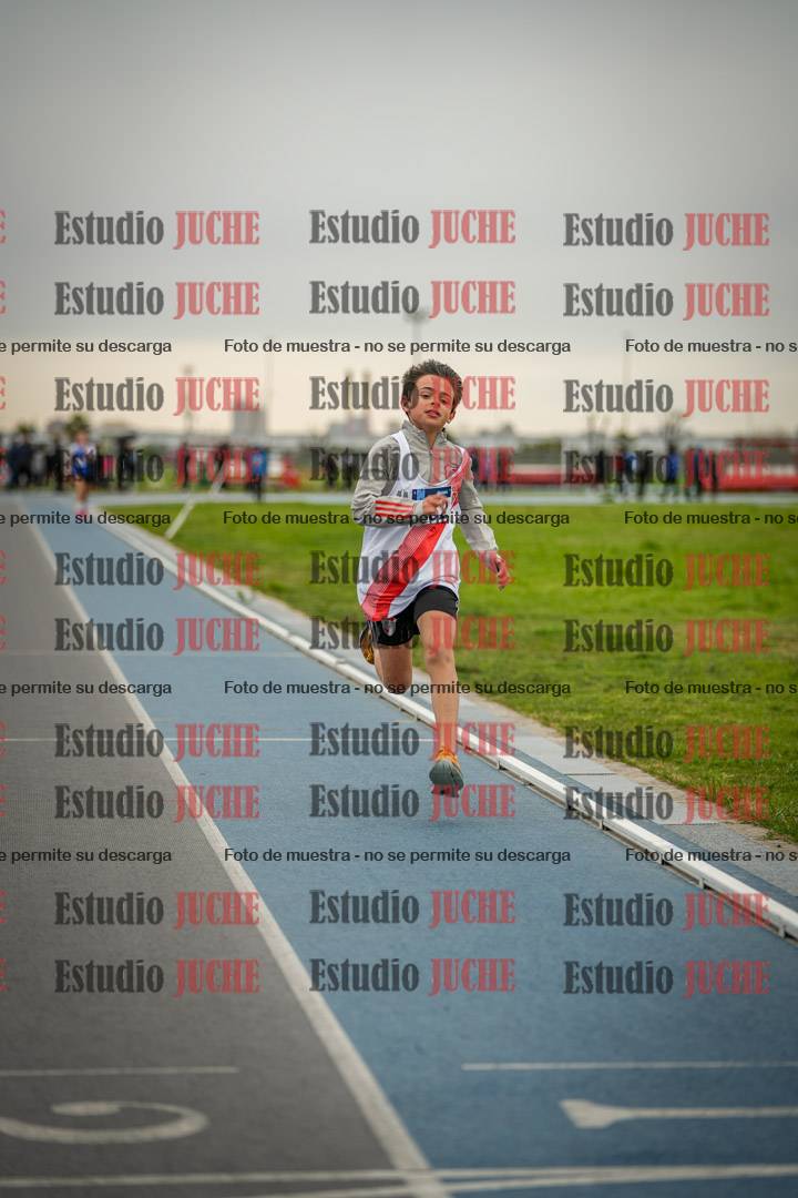 Fotos de los 2000 m llanos de mujeres U14 y U17 - varones U14