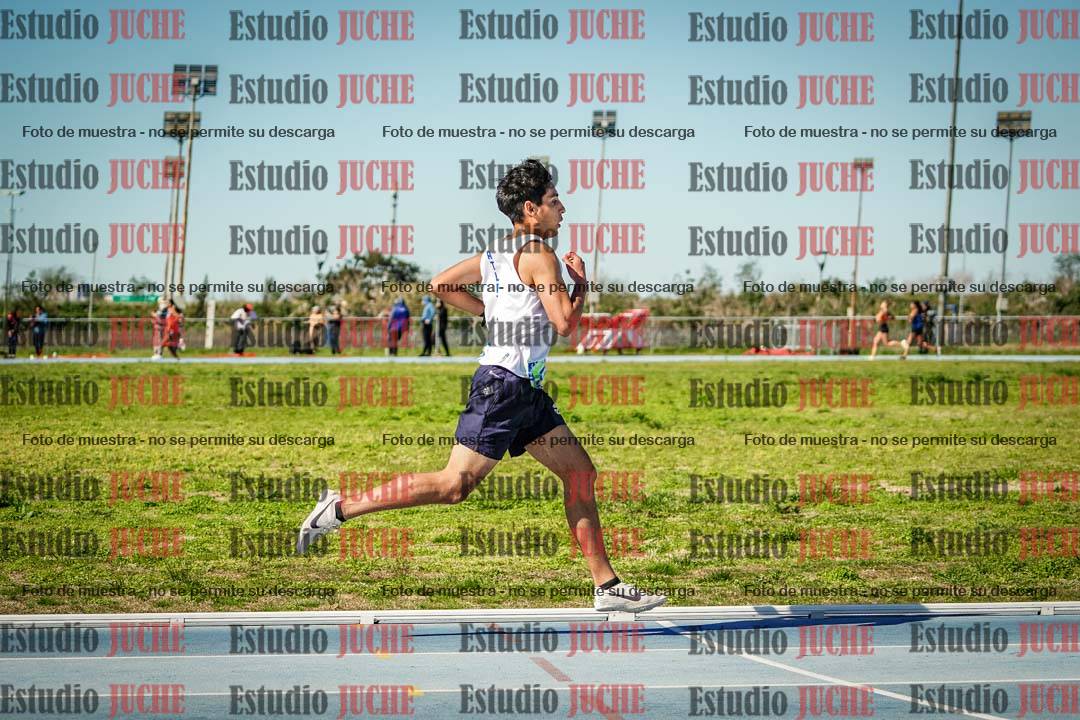 Fotos de los 5000 m llanos de mujeres y varones