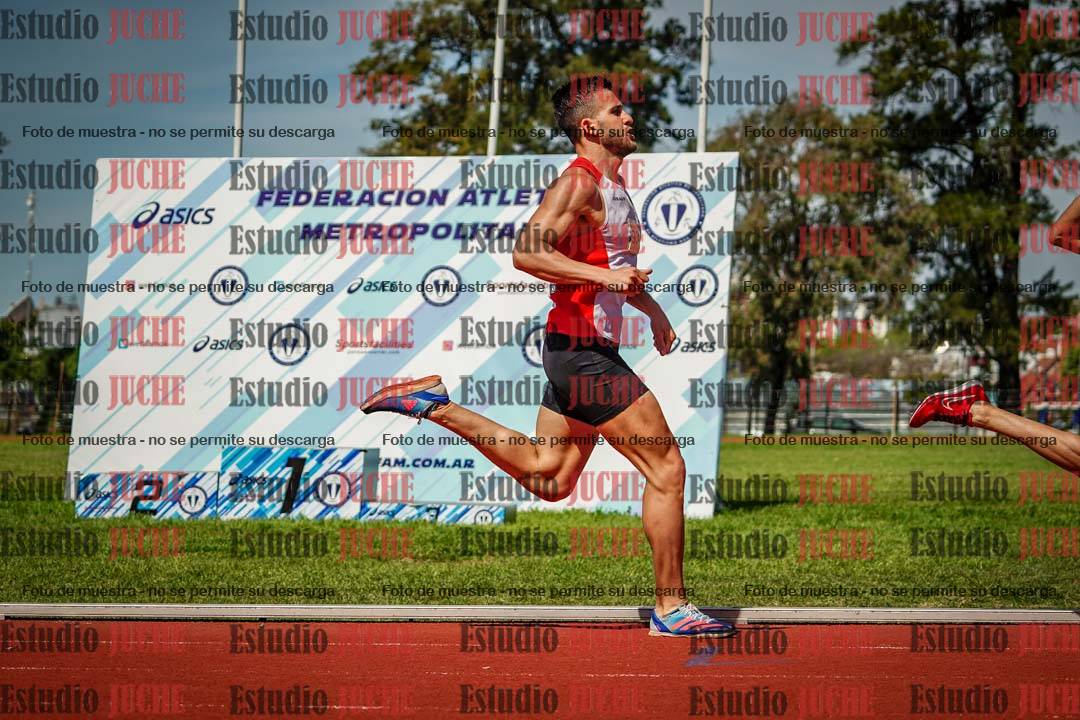 Fotos de los 800 m llanos de varones