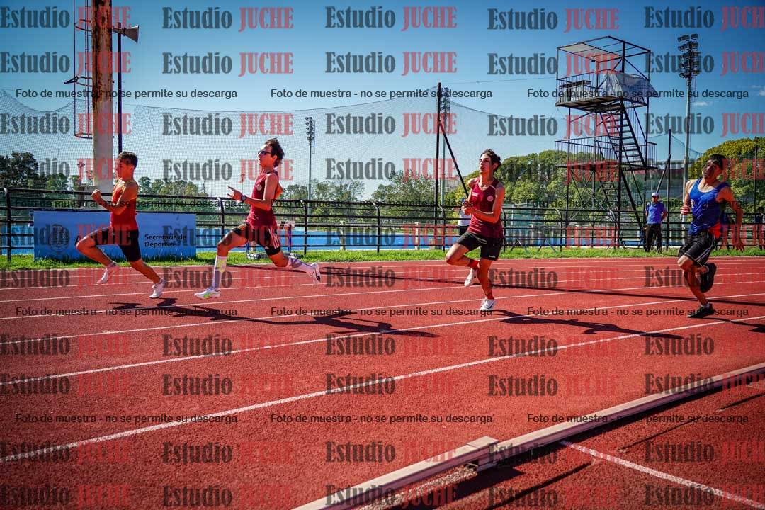Fotos de los 200 m llanos de varones
