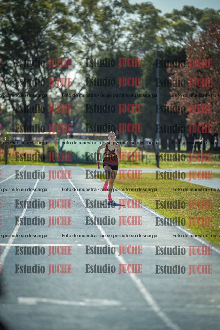 Fotos de las postas 4x200 m llanos de mujeres