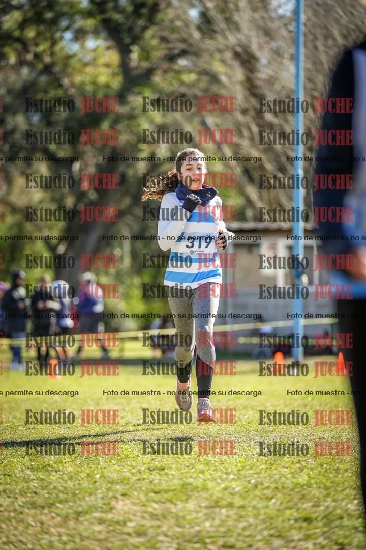 Fotos de la llegada del cross de 1500 m