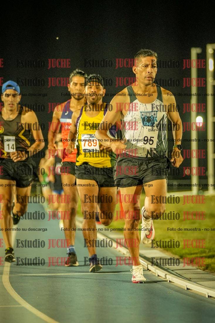 Fotos de los 3000 m llanos de varones