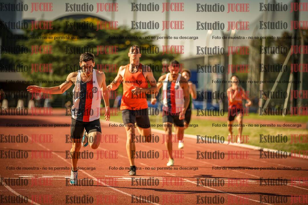 Fotos de los 400 m llanos de varones