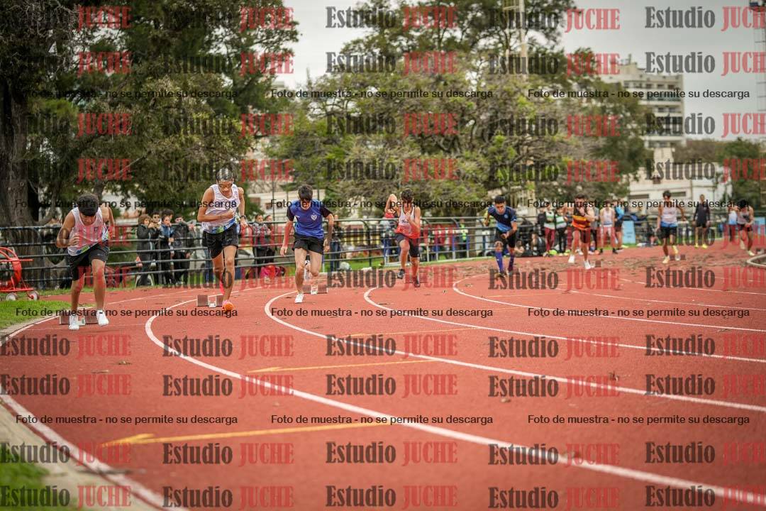 Fotos de los 200 m llanos de varones