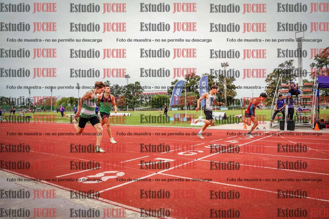 Fotos de los 400 m llanos de varones