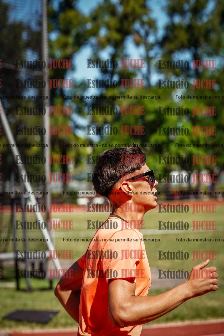 Fotos de los 800 m llanos de varones