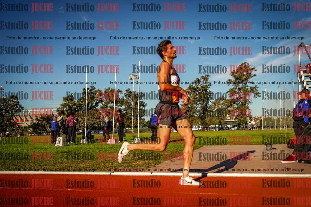 Fotos de los 3000 m llanos de varones