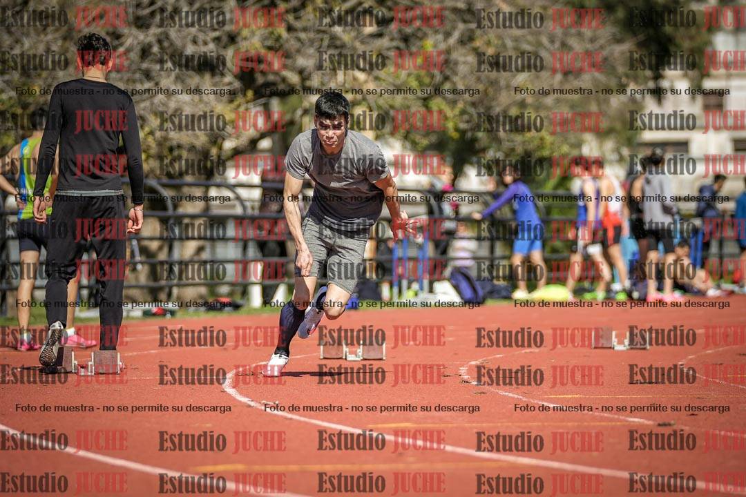 Fotos de los 200 m llanos de varones