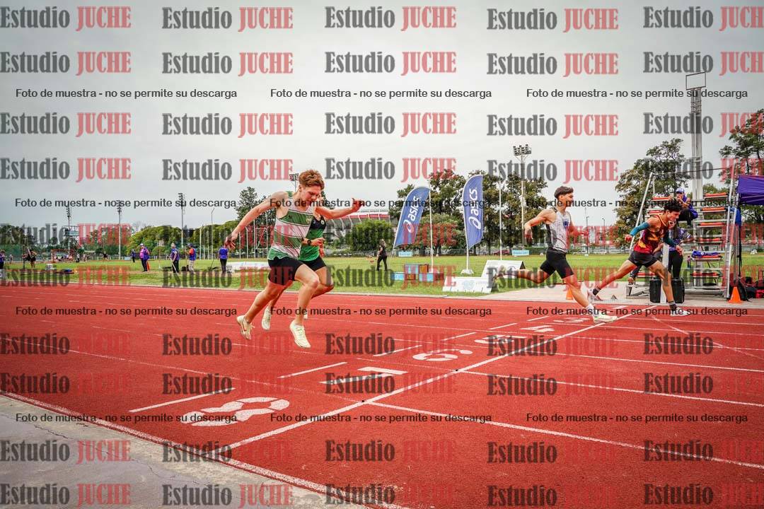 Fotos de los 400 m llanos de varones