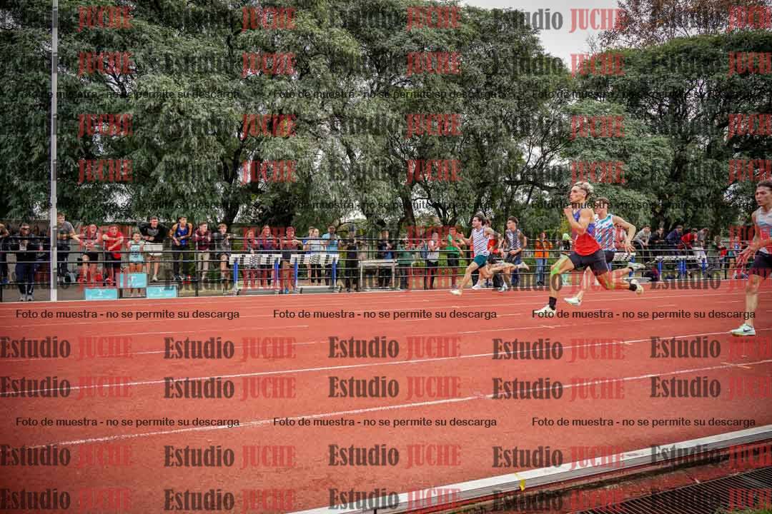 Fotos de los 100 m llanos de varones - FINAL