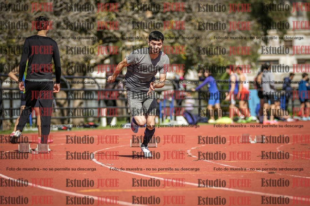 Fotos de los 200 m llanos de varones
